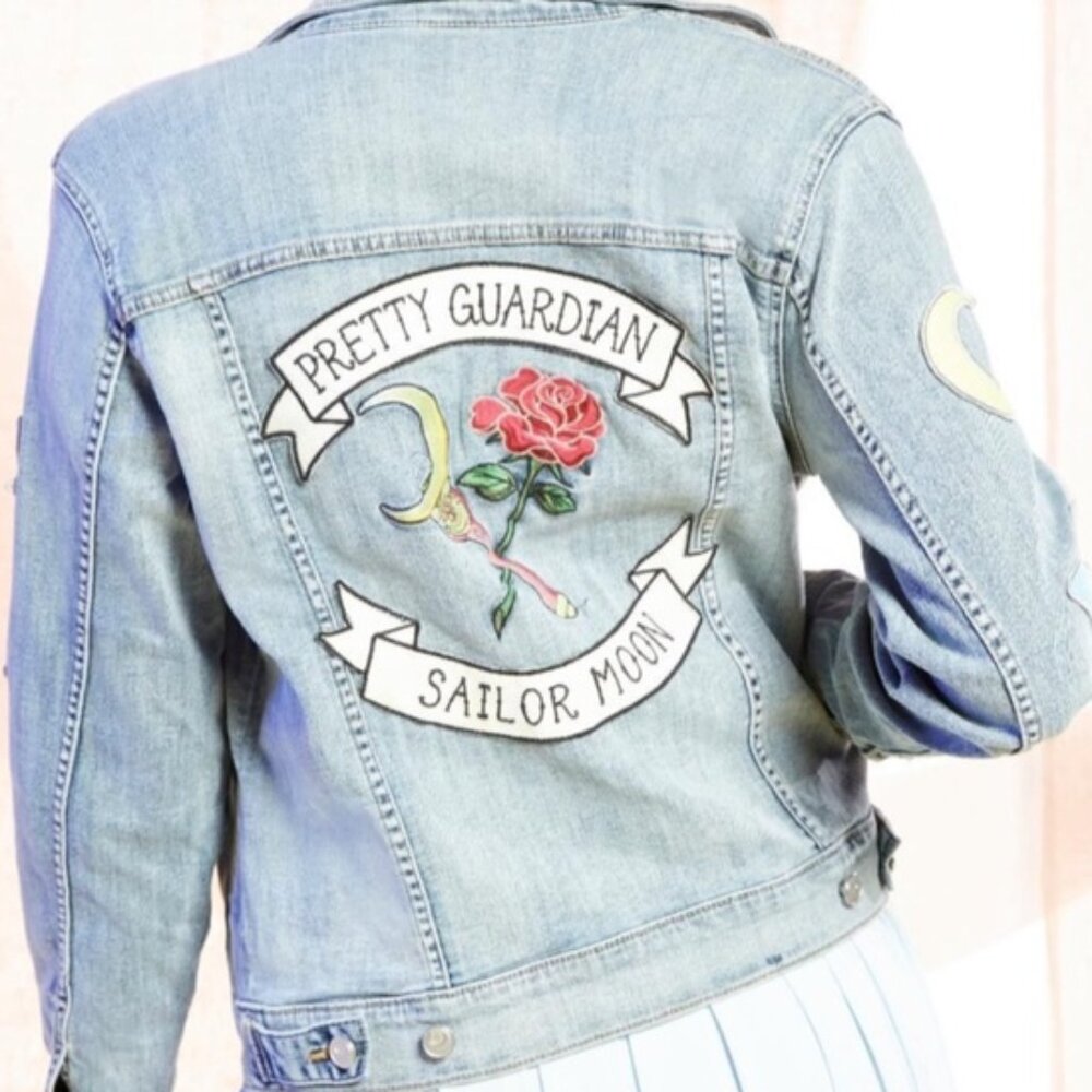 RARE BoxLunch Exclusive x Pretty Guardian Sailor Moon Denim Jacket Size SM